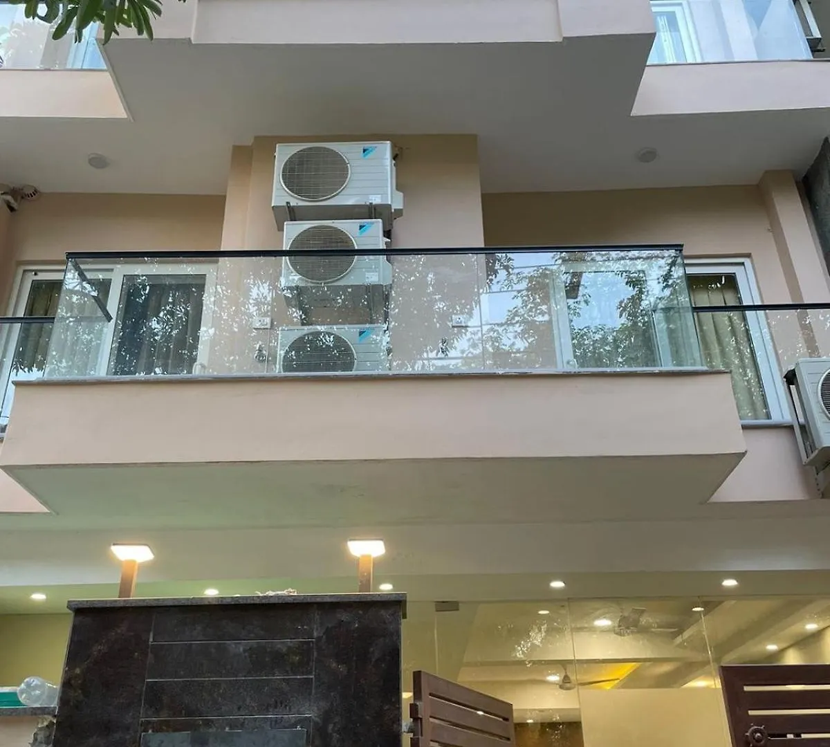 Bed & Breakfast Stayo Rooms Gurgaon